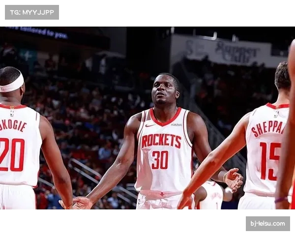 卡佩拉前场篮板表现，传统内线价值仍不可替代